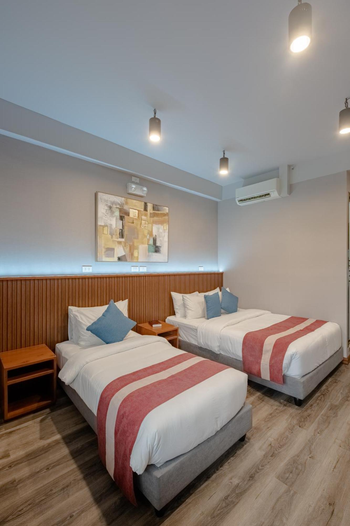 Kekehyu Business Hotel Valencia  Exterior foto